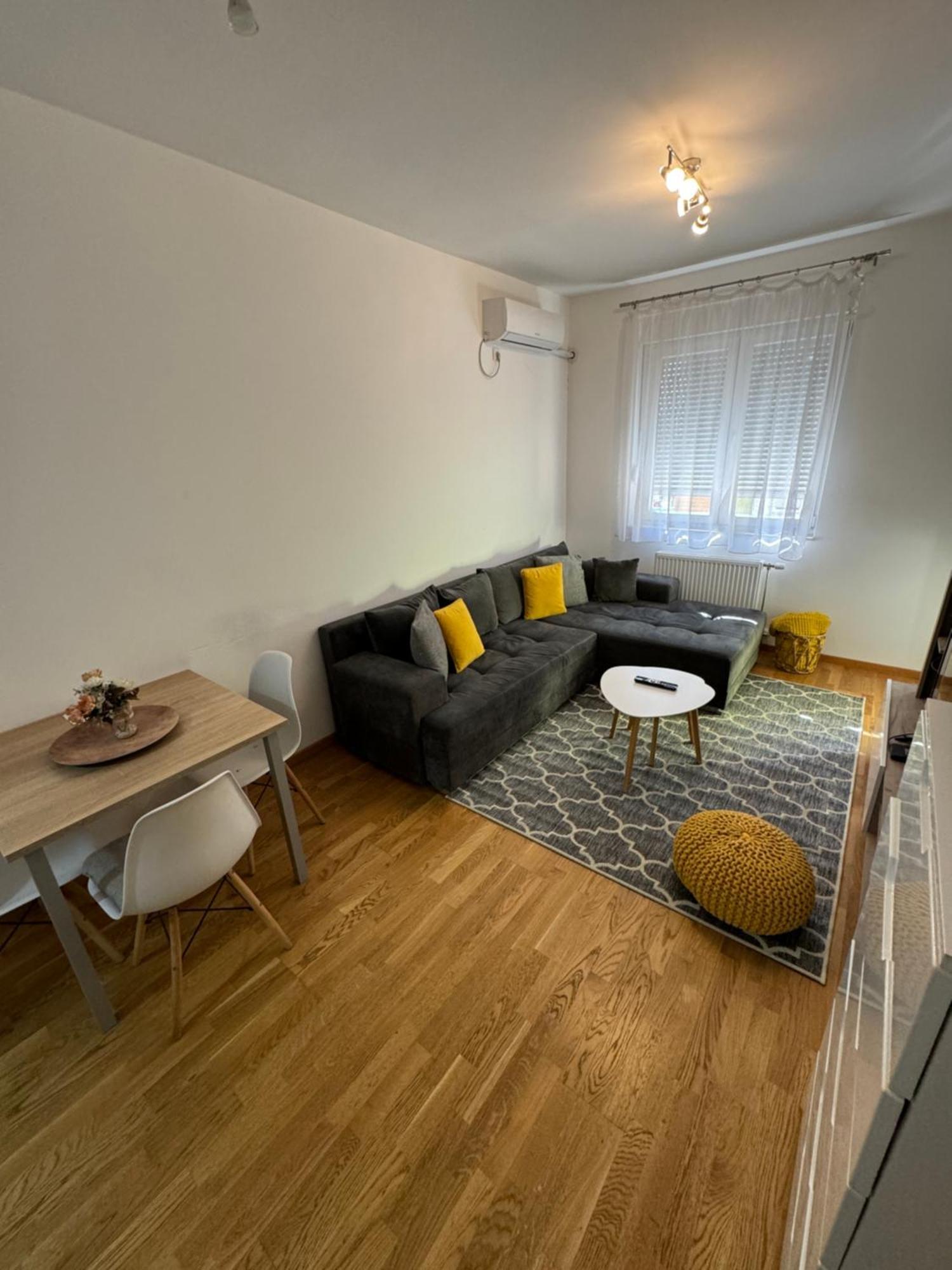 شقة Novi Sad Apartman المظهر الخارجي الصورة
